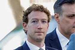 &Ocirc;ng chủ Facebook đối mặt với phi&ecirc;n t&ograve;a lịch sử, c&oacute; thể bị phạt 200 tỷ USD