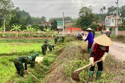 Giúp dân hiệu quả nhờ mô hình 'Làng quân - dân'