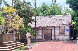 Tội nghiệp m&aacute;i tranh nh&agrave; cụ Phan