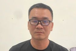 Vận động thành công đối tượng truy nã đặc biệt nguy hiểm ra đầu thú