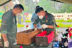 Cao Bằng tổ chức lấy mẫu ADN tại 7 phần mộ liệt sĩ chưa xác định được thông tin