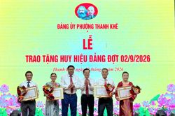 609 đảng viên phường Thanh Khê được trao tặng Huy hiệu Đảng đợt 2-9