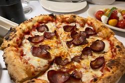 Thanh niên Ba Lan đặt 300 chiếc pizza để chơi khăm đối mặt án tù 8 năm
