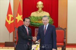Tổng B&iacute; thư, Chủ tịch nước T&ocirc; L&acirc;m tiếp Chủ nhiệm Ban Kiểm tra Trung ương L&agrave;o Vanhxay Phongsavanh
