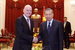 Tổng B&iacute; thư, Chủ tịch nước T&ocirc; L&acirc;m tiếp Chủ tịch FIFA