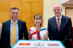 Một khung h&igrave;nh đặc biệt: FIFA - B&oacute;ng đ&aacute; Việt Nam - Vietjet