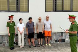 Thủ tướng Chính phủ gửi thư khen Công an Thanh Hóa, Công an Thành phố Hồ Chí Minh triệt phá đường dây buôn lậu kim cương