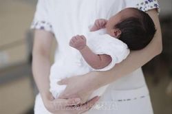 Nhật Bản ghi nhận số ca sinh tăng lần đầu sau 11 năm