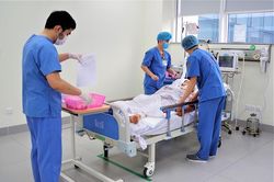Bộ m&ocirc;n - Trung t&acirc;m Nội d&atilde; chiến đ&atilde; đưa mẹ t&ocirc;i vượt qua cửa tử