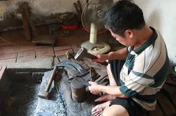 Giữ lửa nghề rèn giữa nhịp sống mới