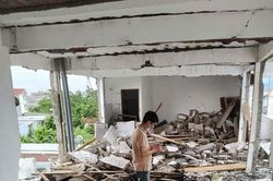 Hình ảnh tan hoang sau vụ nổ thổi bay phòng trọ, 4 người thương vong ở Phú Thọ