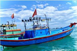 'Thỏi nam châm' hút khách du lịch từ những làng chài