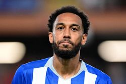 Aubameyang chia tay đội tuyển trong cay đắng