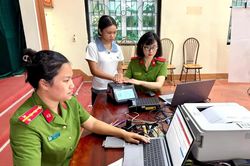 V&acirc;n Ph&uacute; đẩy mạnh chuyển đổi số, n&acirc;ng cao chất lượng phục vụ Nh&acirc;n d&acirc;n