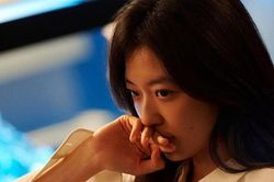 Không thể rời mắt khỏi Tôn Thiên trong 'Đầu Xuân tươi sáng'