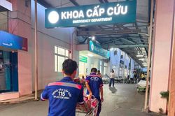 Bác sĩ nhìn nhau hỏi 'có buông không?' trước chàng trai 27 tuổi đột quỵ