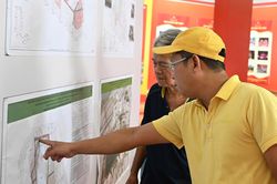 Hà Nội: Người dân tham quan, góp ý về điều chỉnh quy hoạch đô thị sông Hồng và khu vực Hồ Gươm