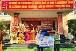 Dấu ấn 'Em nuôi của Đoàn – Mẹ đỡ đầu' dịp khai giảng