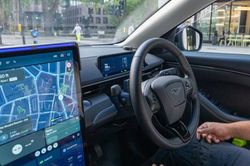 London bước vào kỷ nguyên robotaxi
