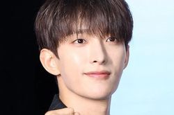 Thành viên thứ sáu của SEVENTEEN lên đường nhập ngũ