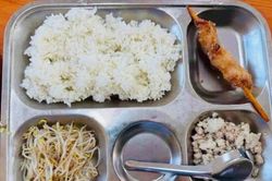 Thành ủy Hà Nội yêu cầu xử lý nghiêm vi phạm bữa ăn bán trú