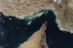 Iran mở rộng vùng hạn chế hàng hải ra Vịnh Oman và Biển Arab