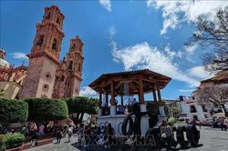 Nét đẹp cổ kính của thành phố Taxco trên những sườn dốc miền Nam Mexico​​​​​​​
