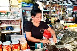 Nâng giá trị sản phẩm bản địa