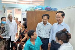 Cà Mau ra quân 45 ngày tăng tốc khám sức khoẻ 100% dân số