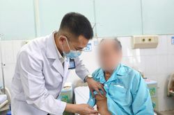 Xương cá xuyên vào gan, cụ ông 82 tuổi sốc nhiễm trùng