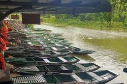 Ninh Bình: Tạm dừng nhiều tuyến tham quan do mưa lũ