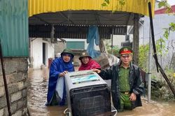 Công an Hà Nội chủ động ứng phó mưa lớn, bảo vệ người dân và tài sản