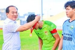 Phát triển thể thao quần chúng, tiến tới thể thao thành tích cao