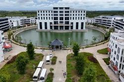 Campuchia cho báo chí tham quan 'sào huyệt' lừa đảo trực tuyến bị triệt phá