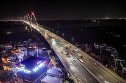 Hà Nội thí điểm tổ chức giao thông trên cầu Nhật Tân từ 27/9