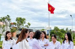 Bảo vệ nền tảng tư tưởng của Ðảng trên không gian số - Bài cuối: Ðầu tư hạ tầng, nâng tầm lực lượng