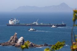 Bahrain bác bỏ cơ chế cấp phép, thu phí qua eo biển Hormuz