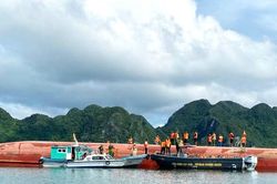 Khởi tố thuyền trưởng đi lệch luồng, va đá ngầm khiến 2 người tử vong