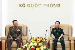 Đại tướng Phan Văn Giang tiếp Thứ trưởng Bộ Quốc phòng Triều Tiên