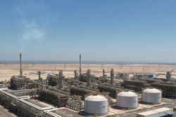 Giá dầu hôm nay 28/9: Tăng khi đàm phán hòa bình Mỹ-Iran bế tắc