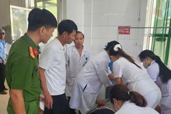 Cứu người đàn ông đuối nước, ngừng thở sau khi lật ghe