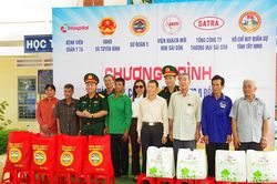 Thắm tình quân dân bằng những việc làm thiết thực