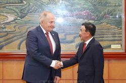 Thường trực Ban Bí thư Trần Cẩm Tú tiếp Chủ tịch Đảng Công nhân Hungary