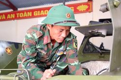 Người lính thợ tận tụy, trách nhiệm
