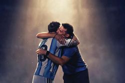 HLV Scaloni khóc chia tay Messi, úp mở tương lai với Argentina