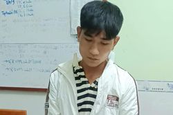 Tuần tra đêm phát hiện 'con nghiện'