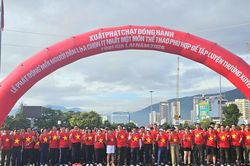 Gia Lai: Gần 3.000 người tham gia chạy bộ hưởng ứng vì một Việt Nam khỏe mạnh, phồn vinh