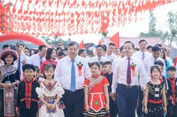 Đảng dẫn lối soi đường