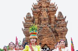 Nét đẹp trong mùa Lễ hội Katê