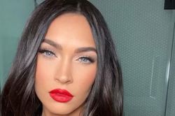 Megan Fox gia nhập nền tảng 'nội dung người lớn' khiến trang web bị sập